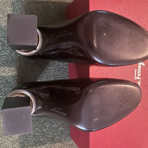 Ferragamo Black Patent Block Heel--Lilian Size 8.5 C - Picture 7 of 14